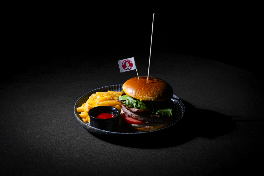 Burger friikartuliga